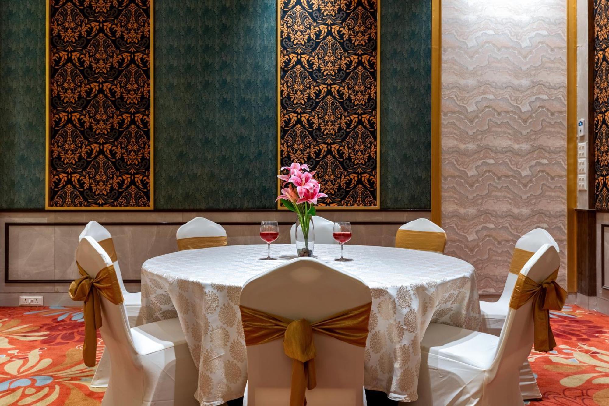 Sayaji Resorts & Spa Udaipur Luaran gambar