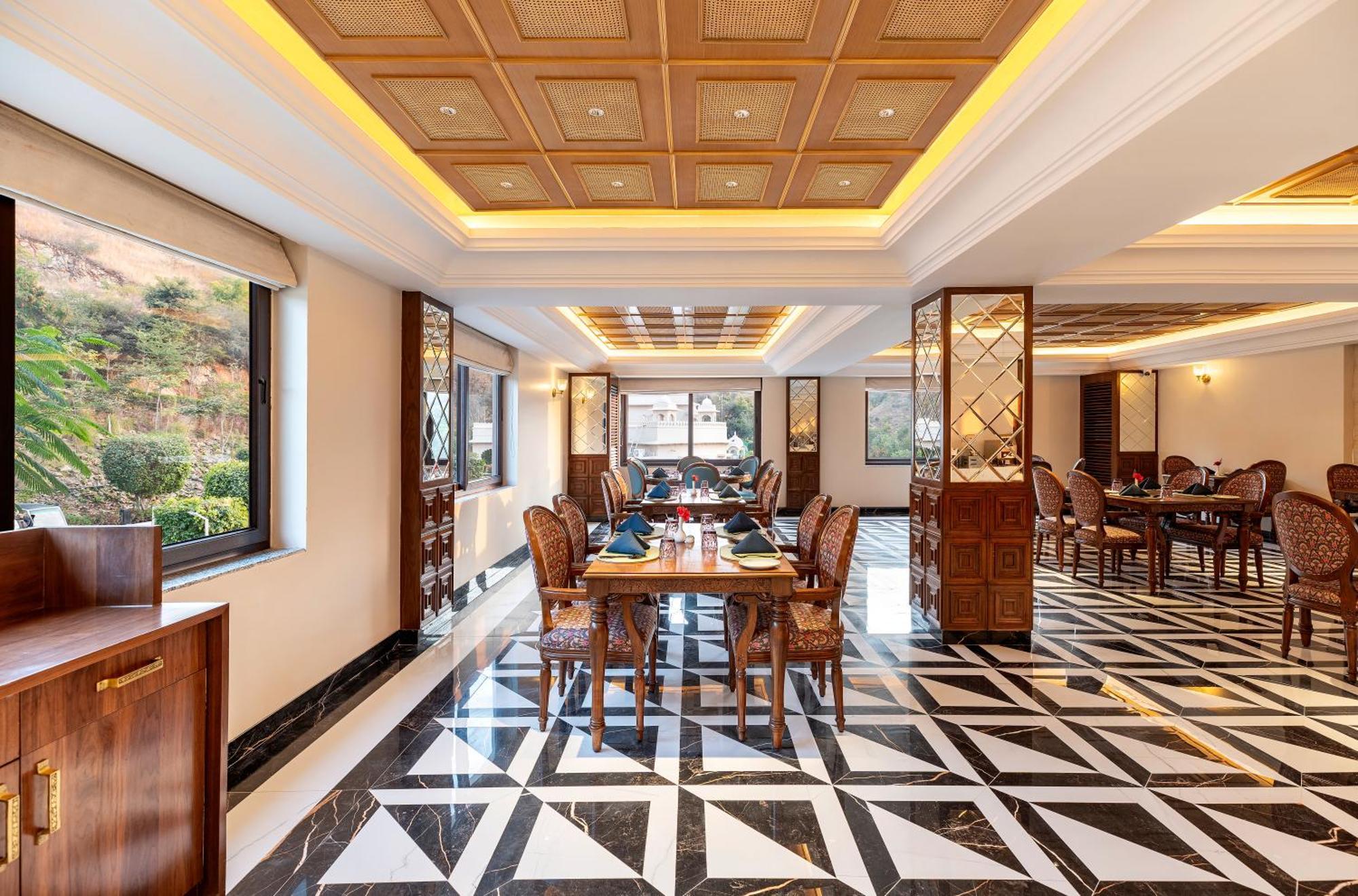 Sayaji Resorts & Spa Udaipur Luaran gambar