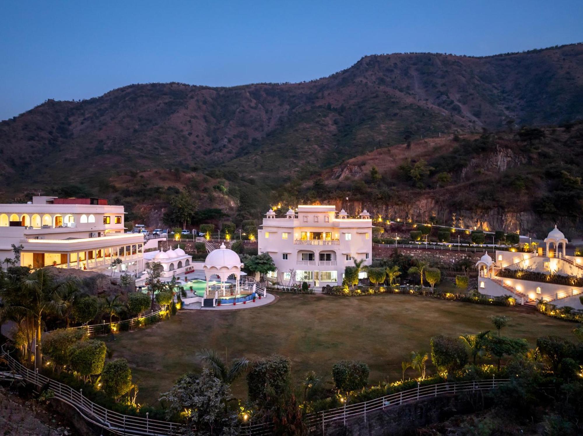Sayaji Resorts & Spa Udaipur Luaran gambar