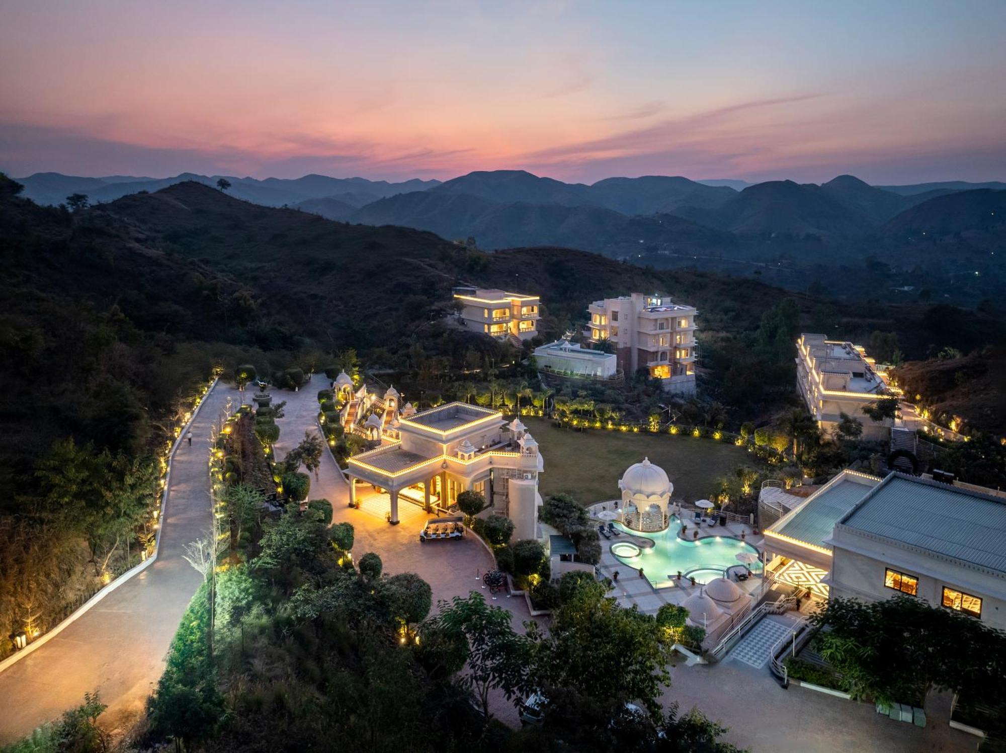 Sayaji Resorts & Spa Udaipur Luaran gambar