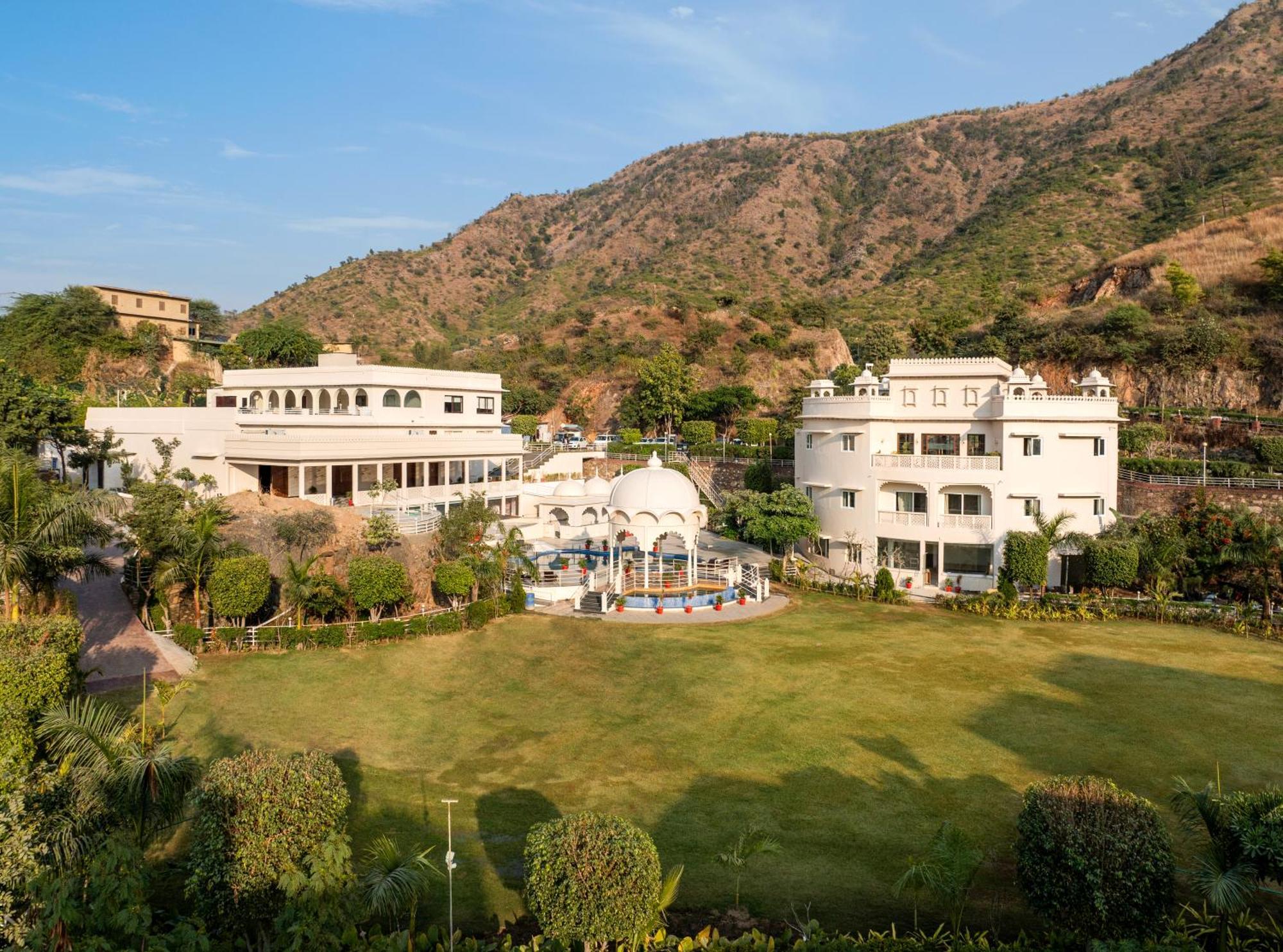Sayaji Resorts & Spa Udaipur Luaran gambar