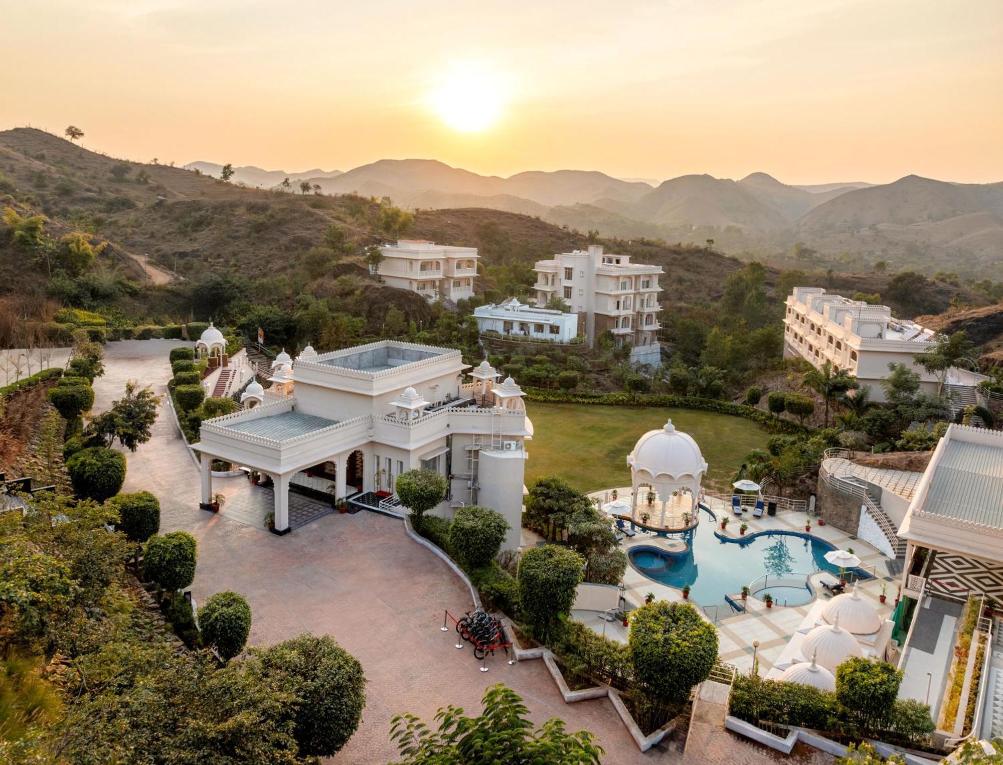 Sayaji Resorts & Spa Udaipur Luaran gambar