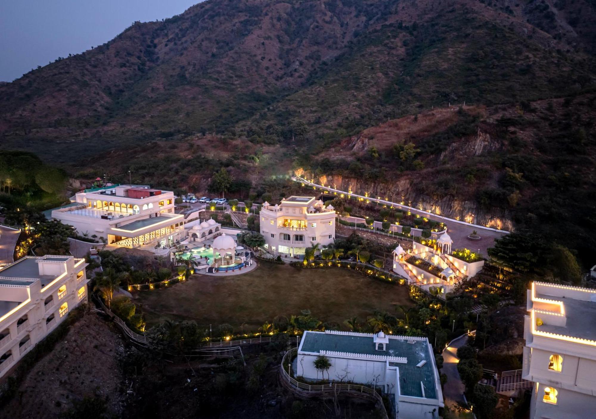 Sayaji Resorts & Spa Udaipur Luaran gambar
